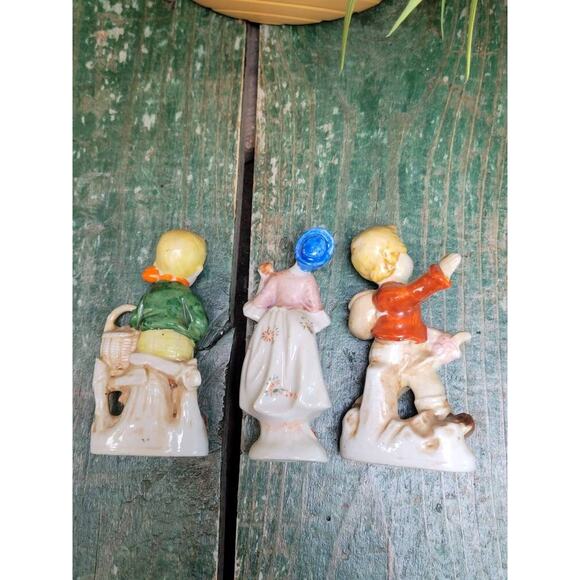 3 Vintage Figurines, Occupied Japan Era, Courting Boys, Musical Woman - Picture 3 of 4